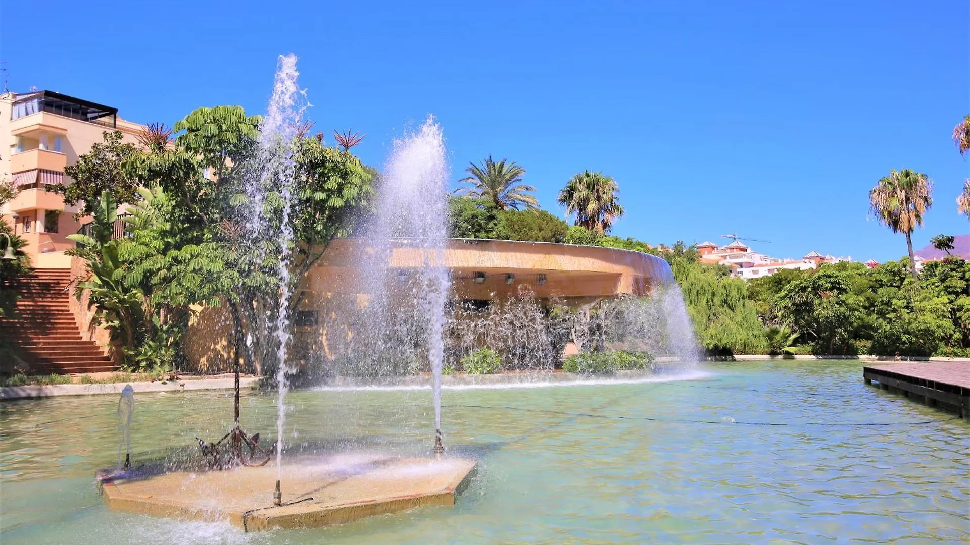 Estepona Town Apartment Carmen